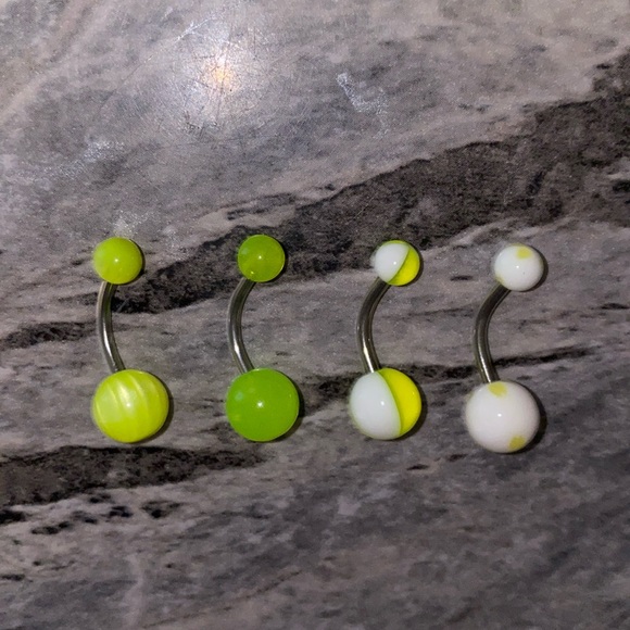 4 Belly Button Ring Set Yellow Green - Picture 3 of 3